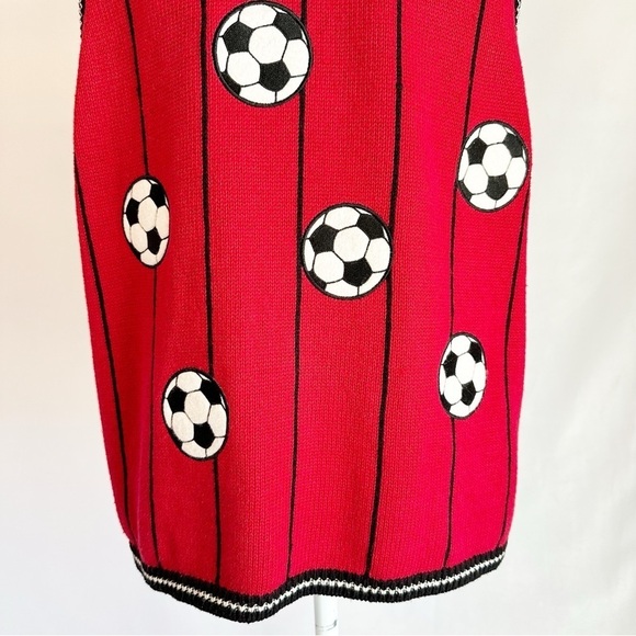 Vintage Mandal Bay Soccer Mom Novelty Button Red V-Neck Knit Sweater Vest Large - Picture 13 of 15